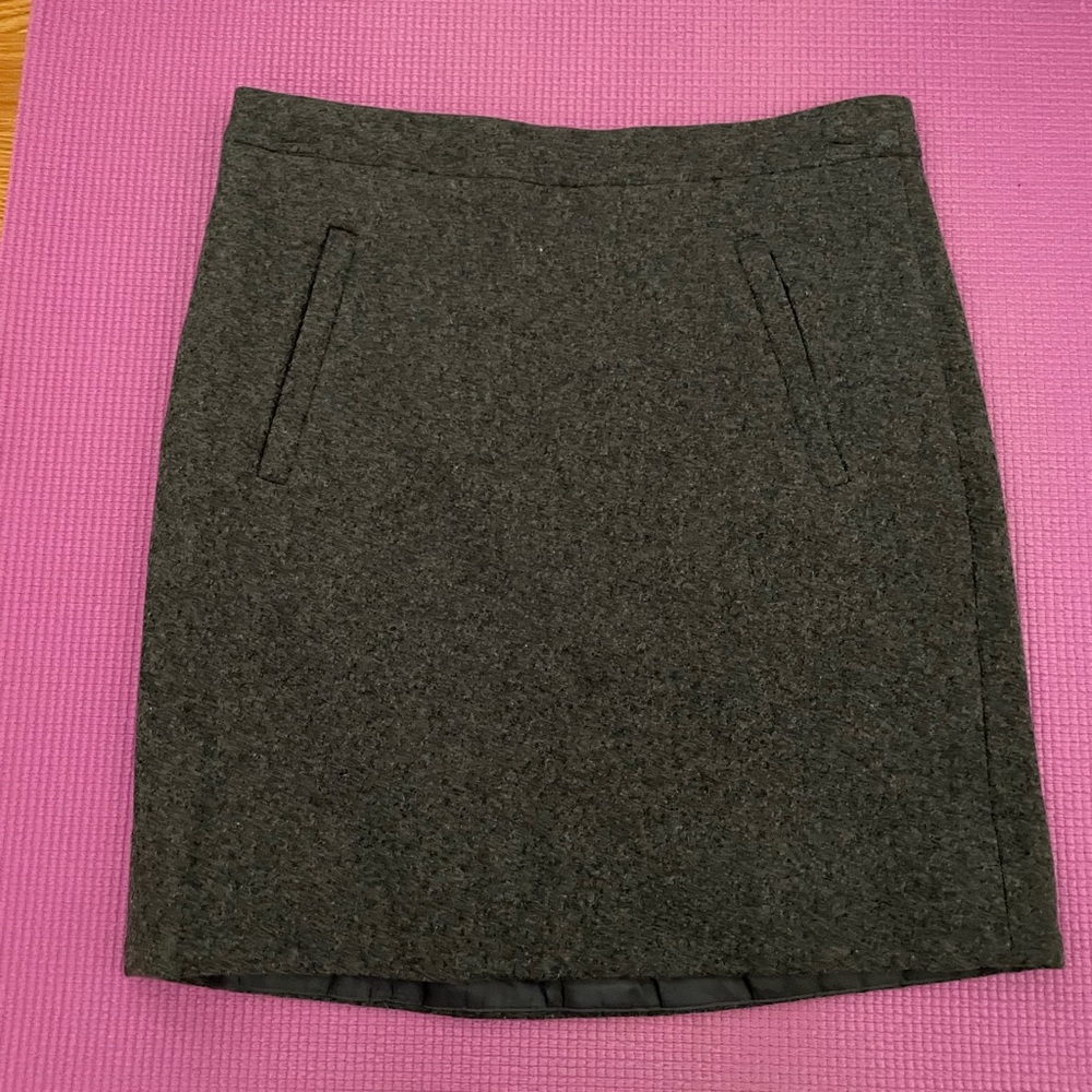 J.Crew - Wool Blend Mini Skirt -Zip Front Pockets Lined - Size 00
